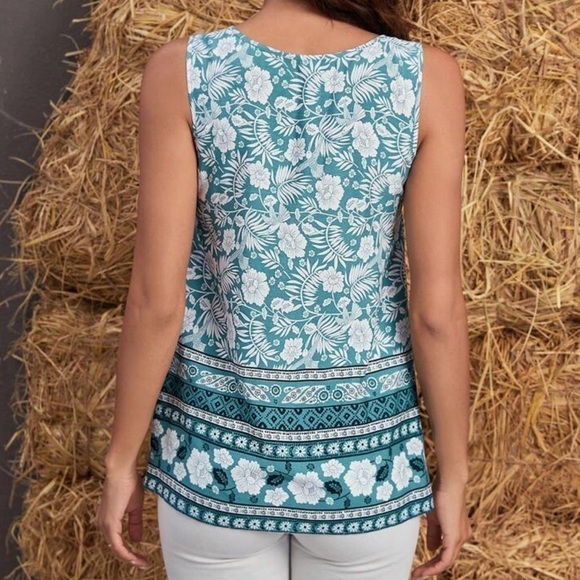 FLORAL PRINT V NECK BLOUSE - Picture 4 of 6